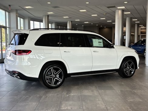 New 2026 Mercedes-Benz GLS 450 4MATIC image 3