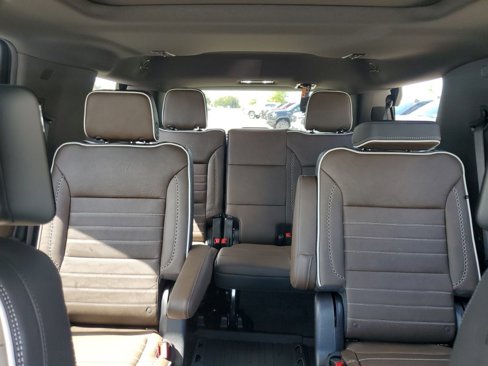 New 2026 GMC Yukon Denali Ultimate w/ LPO, Floor Liner Package image 43