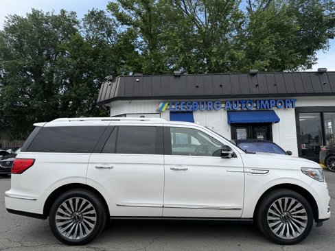 Used 2019 Lincoln Navigator Reserve image 4