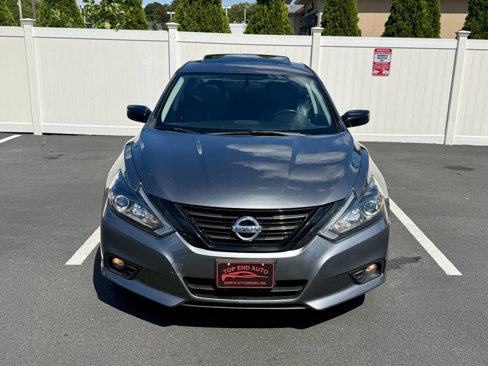 Used 2018 Nissan Altima 2.5 SR w/ SR Midnight Edition image 2