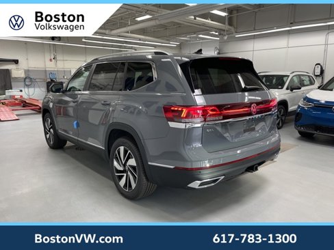 New 2025 Volkswagen Atlas SEL image 2