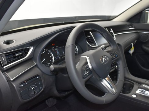 New 2025 INFINITI QX50 Pure image 12