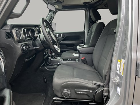 Used 2019 Jeep Wrangler Unlimited Sahara w/ Safety Group image 14