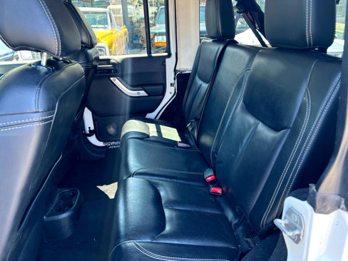 Used 2014 Jeep Wrangler Unlimited Sahara image 11