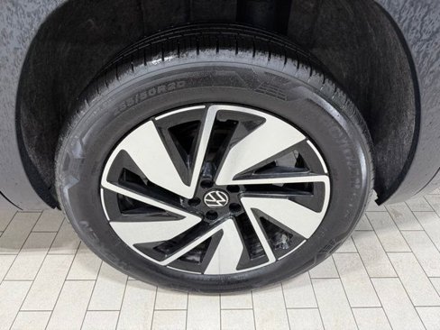 Certified 2025 Volkswagen Atlas SE image 33
