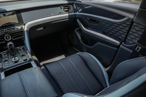 New 2025 Bentley Flying Spur Plug-In Hybrid image 35