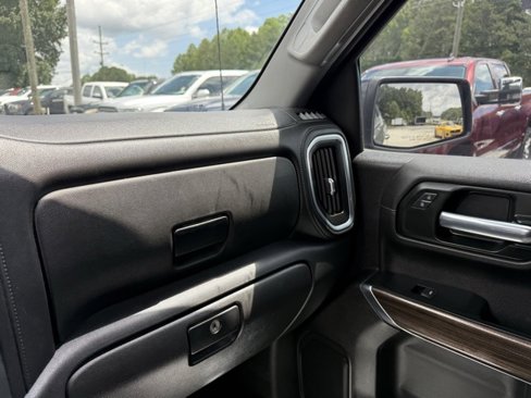Used 2021 Chevrolet Silverado 1500 RST w/ Z71 Off-Road Package image 13