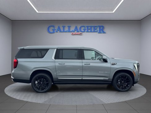 New 2026 GMC Yukon XL Denali w/ Sun & Power Step Package image 3