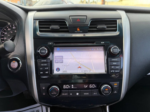 Used 2013 Nissan Altima 2.5 SL w/ Technology Pkg image 16