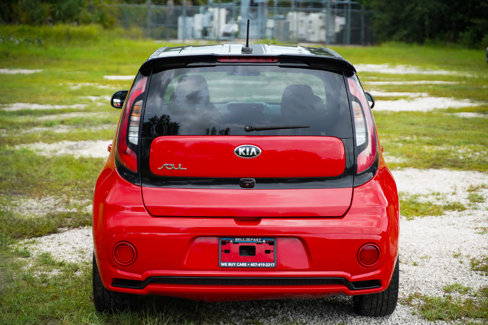 Used 2019 Kia Soul + image 9