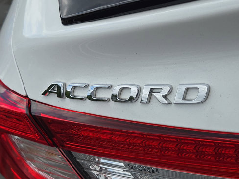 Certified 2022 Honda Accord Sport image 30