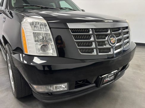 Used 2013 Cadillac Escalade EXT Luxury image 15