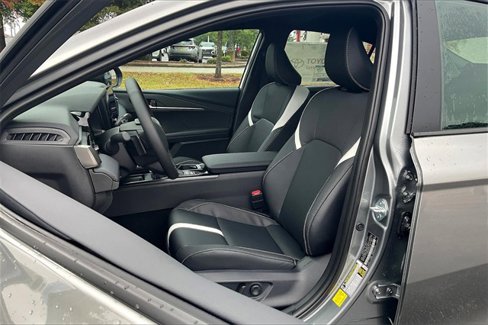 New 2026 Toyota Camry SE image 9