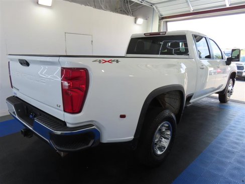 Used 2024 Chevrolet Silverado 3500 LT w/ Convenience Package image 14