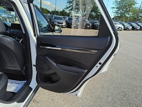Used 2023 Kia Seltos S w/ Navigation Package image 15