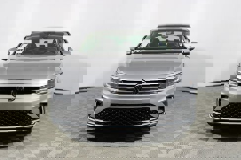 Used 2025 Volkswagen Jetta SE image 25