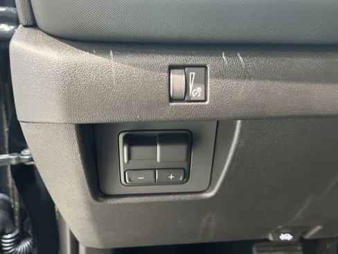 New 2026 Chevrolet Colorado Z71 w/ Technology Package image 13