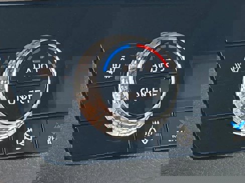 New 2025 Mitsubishi Outlander SEL image 11