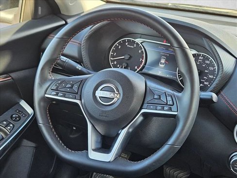 Used 2025 Nissan Sentra SR image 11