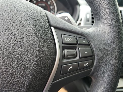 Used 2018 BMW 330i xDrive Sedan w/ Convenience Package image 12