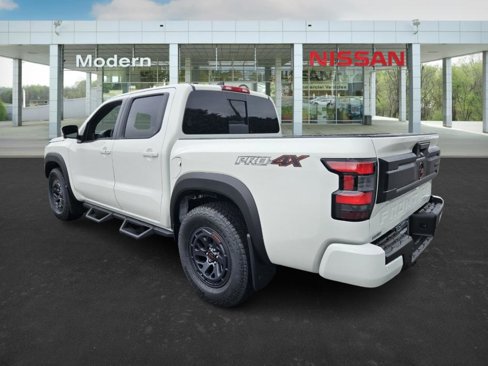 New 2025 Nissan Frontier PRO-4X image 5