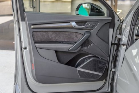 Used 2020 Audi SQ5 Premium Plus w/ Premium Plus Package image 47