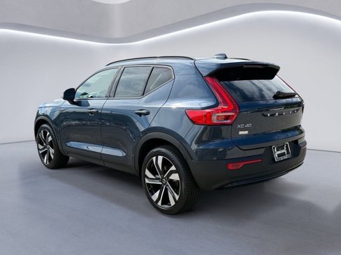 New 2026 Volvo XC40 B5 Plus w/ Protection Package Premier image 5