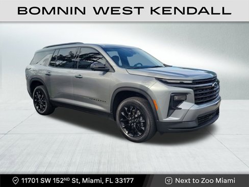 Used 2024 Chevrolet Traverse LT w/ Midnight/Sport Edition image 1