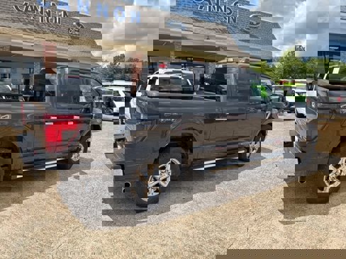 Certified 2024 Ford F150 XLT w/ Mobile Office Package image 5