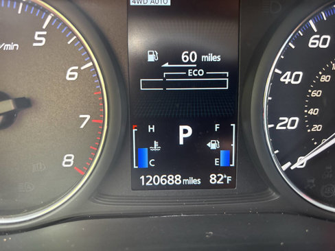 Used 2017 Mitsubishi Outlander ES image 31