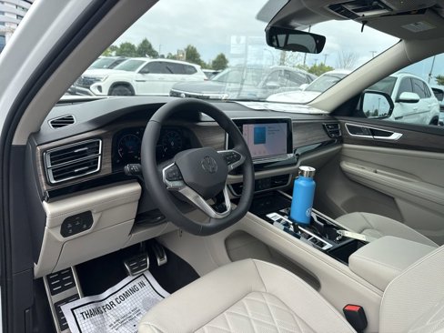 New 2025 Volkswagen Atlas SEL Premium R-Line image 9