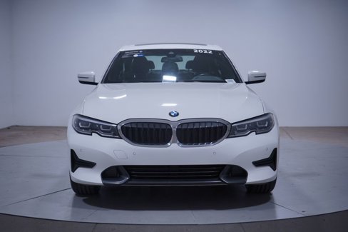 Used 2022 BMW 330i Sedan w/ Convenience Package image 4