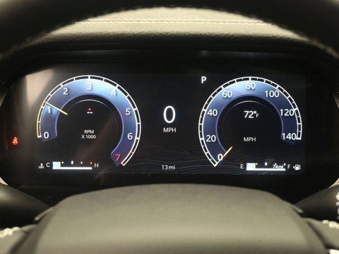 New 2025 Jeep Grand Cherokee Limited image 9