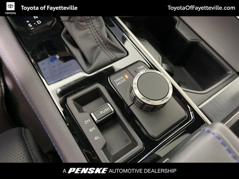 New 2026 Toyota Tundra Platinum image 32