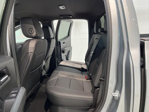 New 2024 Chevrolet Colorado LT w/ LT Convenience Package III image 33