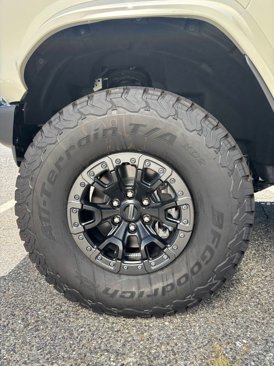 New 2025 Ford Bronco Raptor image 32