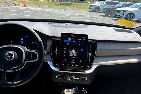 New 2026 Volvo XC90 B6 Plus image 8