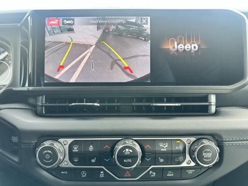 New 2025 Jeep Wrangler Sahara image 21
