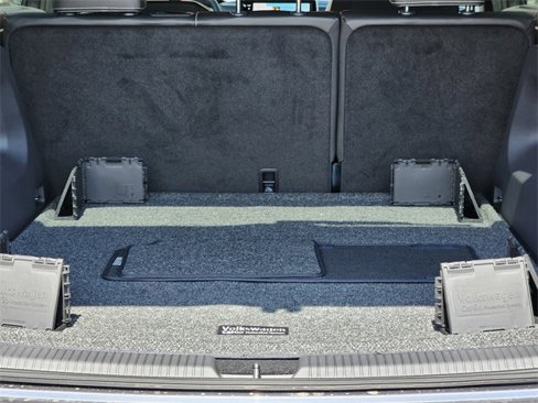 New 2025 Volkswagen Atlas Cross Sport SEL R-Line image 31
