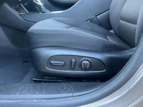 Used 2023 Chevrolet Malibu LT image 20