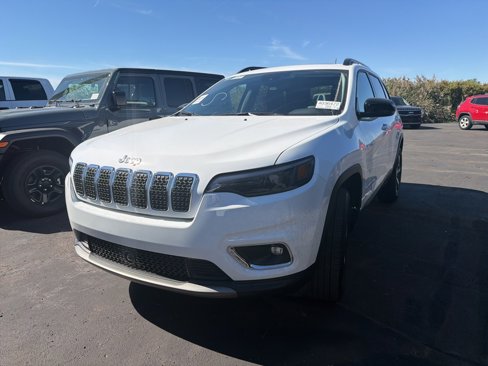 Certified 2022 Jeep Cherokee Limited image 3