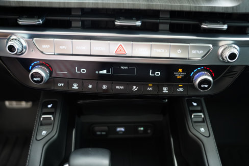 Used 2023 Kia Telluride SX image 28