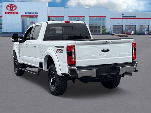 Used 2025 Ford F350 Lariat w/ Lariat Ultimate Package image 3