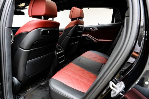 Used 2025 BMW X6 M60i w/ Executive Package image 40