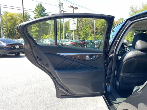 Used 2014 INFINITI Q50 Sport w/ Deluxe Touring Package image 34