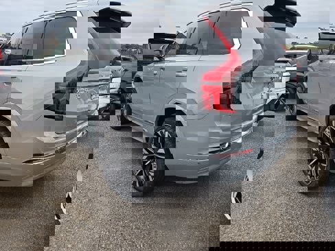 New 2026 Volvo XC90 B6 Plus w/ Protection Package Premier image 4