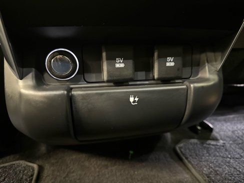 Used 2020 Land Rover Range Rover Sport HSE image 36