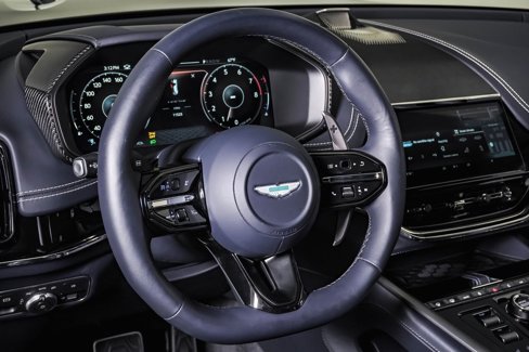 Used 2025 Aston Martin DBX 707 image 25
