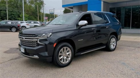 Used 2024 Chevrolet Tahoe Premier w/ Premium Package image 4