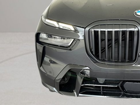 Used 2026 BMW X7 xDrive40i w/ M Sport Package image 7